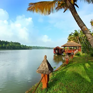Fragrant Nature Backwater Resort&ayurveda Kollam